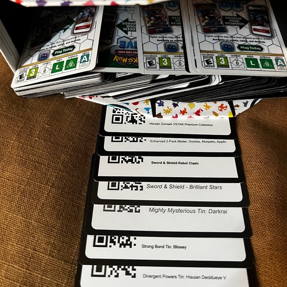 Pokemon Code Cards - Picture 2 of 2